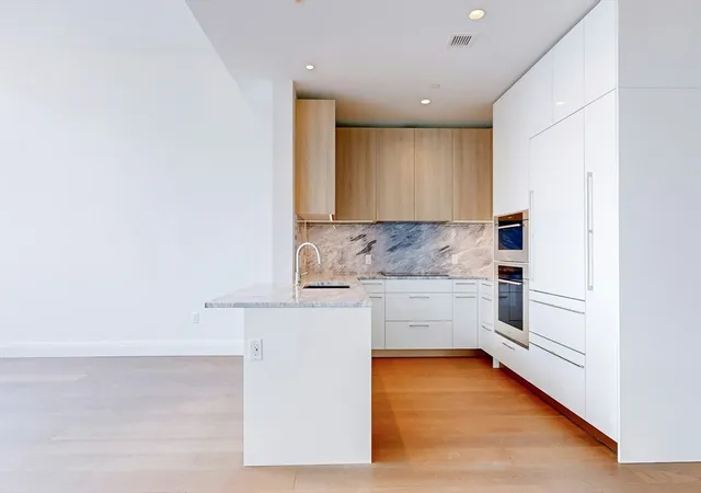 3rd image of 240 Devonshire Street #4911, Boston, MA 02110 | MLS# 73555517