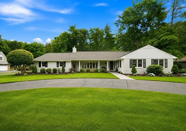 Photo 3 of Sale Pending at 131 Prynnwood Rd, Longmeadow, MA 01106 | MLS# 73567673 | Listing updated on 2026-10-02