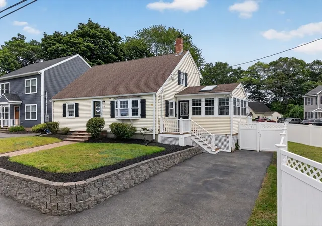 2nd image of 3 Wormstead St, Saugus, MA 01906 | MLS# 73567924