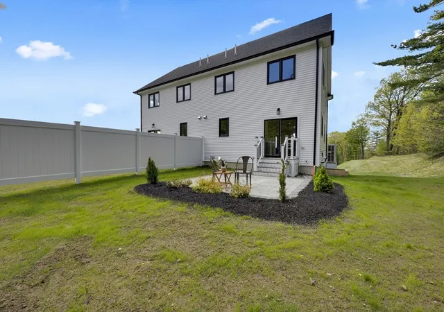 2nd image of 189 Electric Ave, Lunenburg, MA 01462