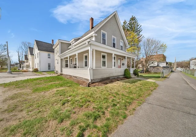 Homes for sale in Hudson, MA | 107 Apsley St, Hudson, MA 01749 | MLS# 73503233