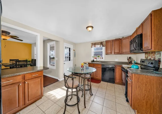 Homes for sale in Hudson, MA | 107 Apsley St, Hudson, MA 01749 | MLS# 73503233