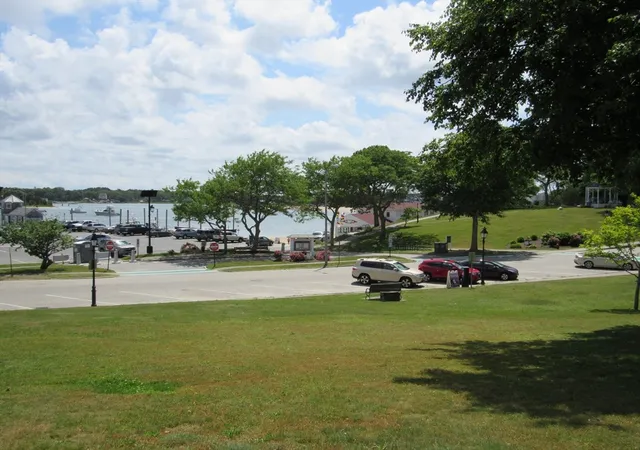 22nd image of 60 11th St, Wareham, MA 02558 | MLS# 73566040