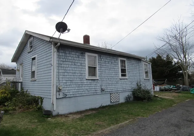 2nd image of 60 11th St, Wareham, MA 02558 | MLS# 73566040