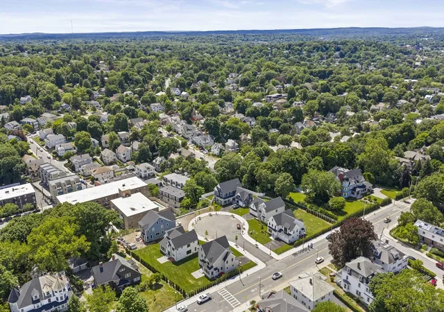 31st image of 712 Washington, Brighton, MA 02135 | MLS# 73541622