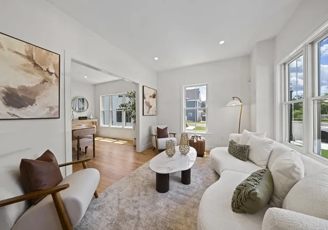 4th image of 712 Washington, Brighton, MA 02135 | MLS# 73541622