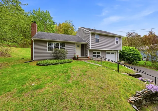Photo 2 of Single family home for sale at 1185 Bay Rd, Amherst, MA 01002 | MLS# 73519646 | Listing updated on 2026-09-02