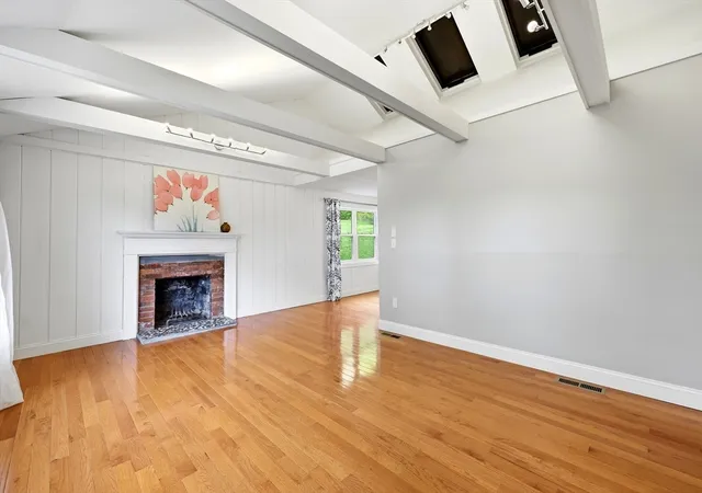 Photo 3 of Single family home for sale at 1185 Bay Rd, Amherst, MA 01002 | MLS# 73519646 | Listing updated on 2026-09-02