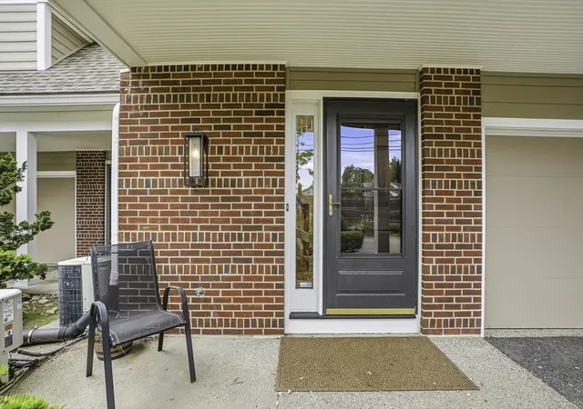 4th image of 74 S Quinsigamond Ave #2, Shrewsbury, MA 01545 | MLS# 73529977