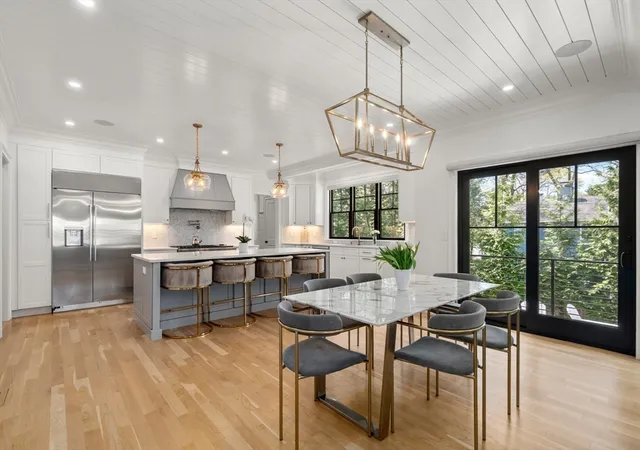 5th image of 7 Massasoit Street, Wellesley Hills, MA 02481 | MLS# 73518756
