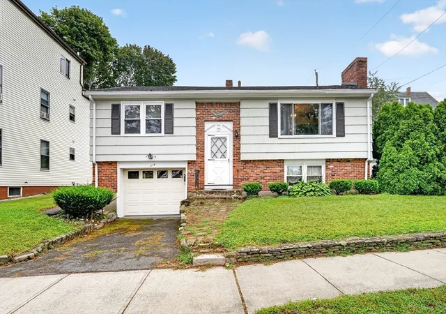 Photo 2 of Sale Pending at 219 North St, Salem, MA 01970 | MLS# 73568226 | Listing updated on 2026-09-19