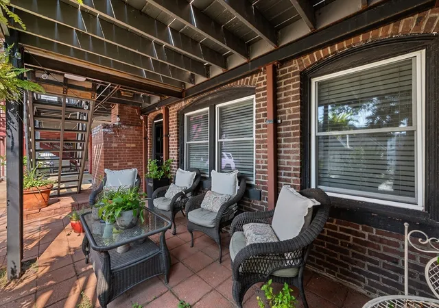 2nd image of 36 Elm St, Worcester, MA 01609