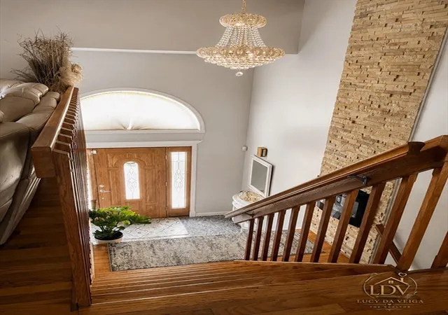 2nd image of 252 Elizabeth Dr, Ludlow, MA 01056 | MLS# 73557703