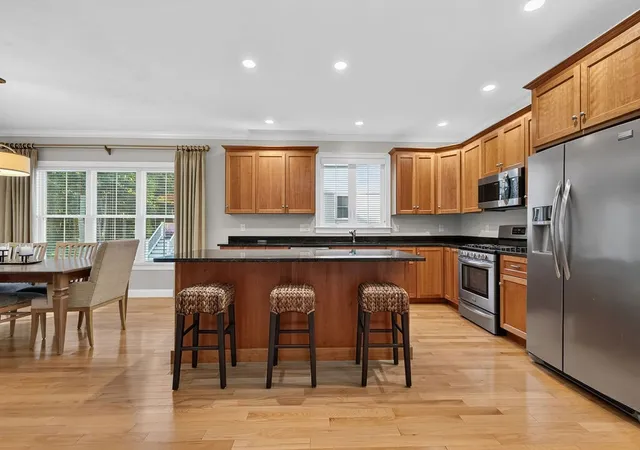 Listing Photo 4 - Condo for sale in building located at 41 Rockwood Ln, Upton, MA 01568 - Unit #41