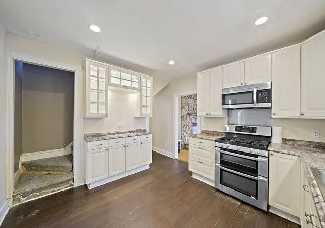 5th image of 43 Hobart Square, Whitman, MA 02382 | MLS# 73553333