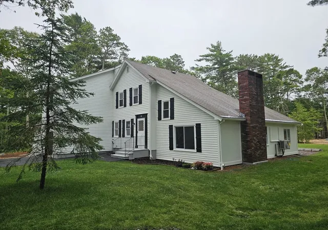 Photo 3 of Condo for sale at 3 Viber Ln #1, East Falmouth, MA 02536 | MLS# 73554410 | Listing updated on 2026-10-27