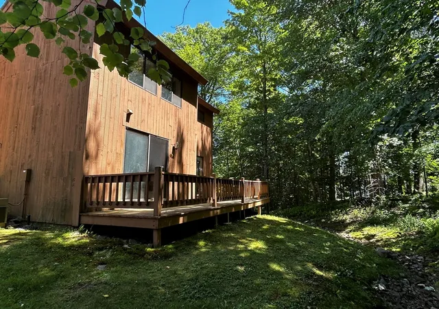 3rd image of 38 Eaton Ct, Haverhill, MA 01832