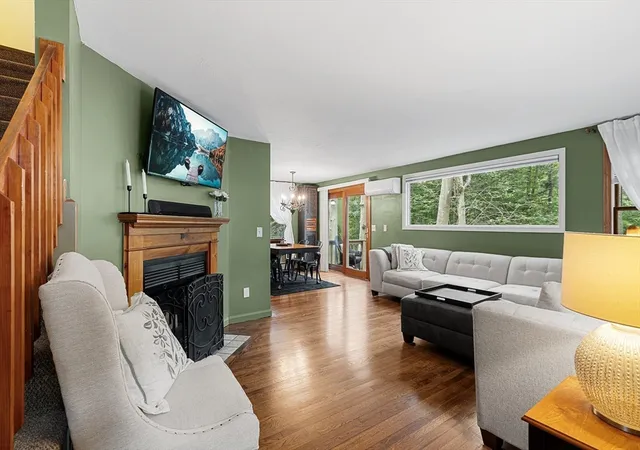 5th image of 10 Marion Way, Pembroke, MA 02359 | MLS# 73566791