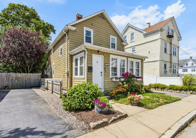 Photo 3 of Single family home for sale at 104 East St, North Attleboro, MA 02760 | MLS# 73560226 | Listing updated on 2026-09-18