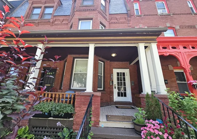 1st image of 344 Maple St #344, Holyoke, MA 01040 | MLS# 73562883