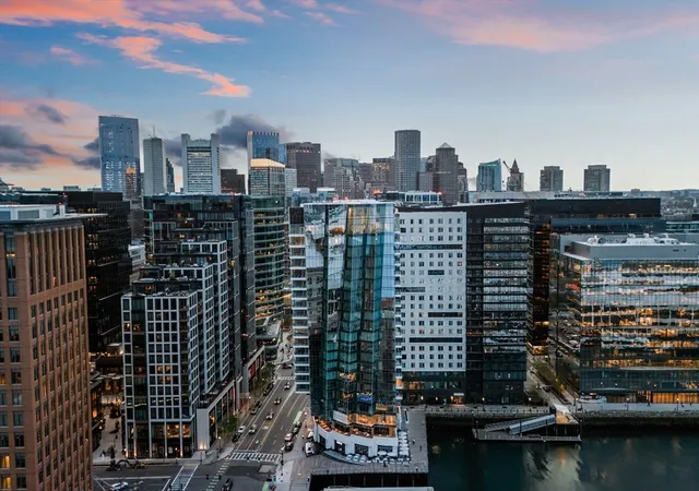 17th image of 150 Seaport Blvd #GPH, Boston, MA 02210 | MLS# 73567770