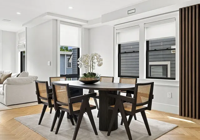 5th image of 532 E 3rd St, Boston, MA 02127