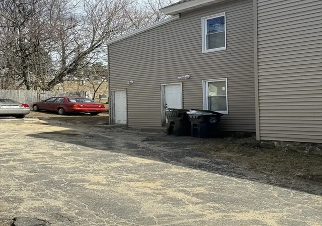 2nd image of 28 Beach Street Condominium, Marlborough, MA 01752