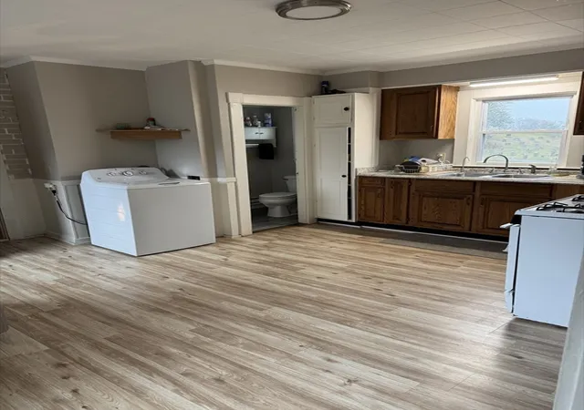 4th image of 28 Beach Street Condominium, Boston, MA 02122