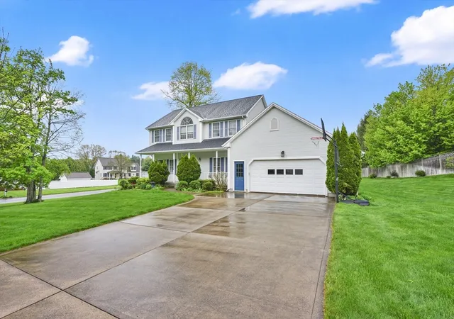 Photo 3 of Single family home for sale at 46 Gloria Dr, Westfield, MA 01085 | MLS# 73512087 | Listing updated on 2026-08-24