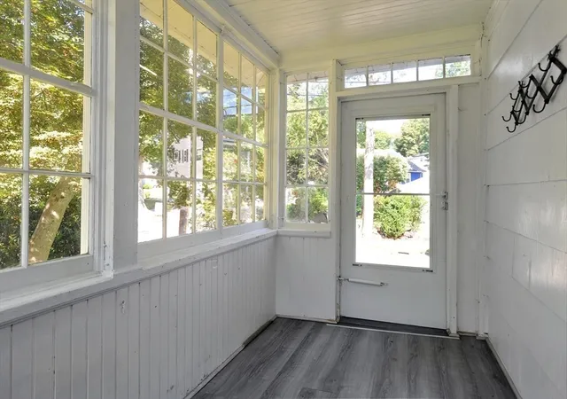 4th image of 66 Ferncroft Rd, Milton, MA 02186 | MLS# 73567961