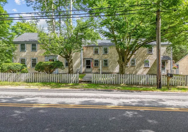 4th image of 687 Main Street, Wareham, MA 02571 | MLS# 73407282