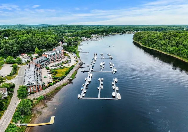 Homes for sale in Amesbury, MA | 60 Merrimac Street #403, Amesbury, MA 01913 | MLS# 73543558