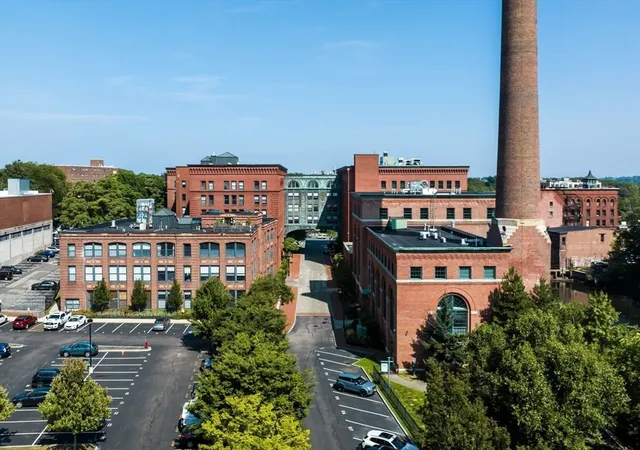 2nd image of 1243 Adams St, Boston, MA 02124