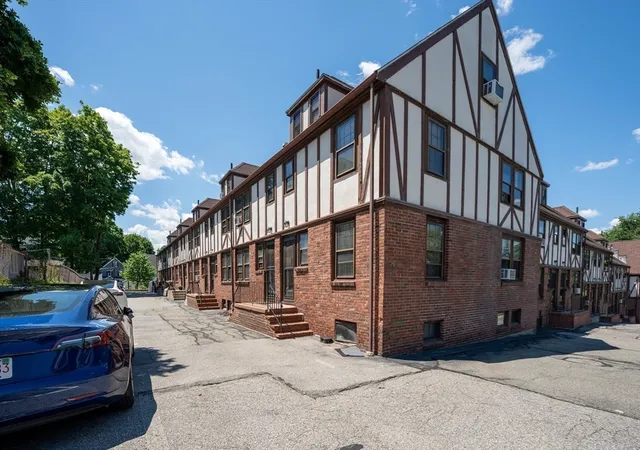 1st image of 247 Washington St, Winchester, MA 01890
