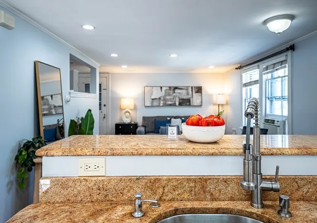 5th image of 247 Washington St, Winchester, MA 01890