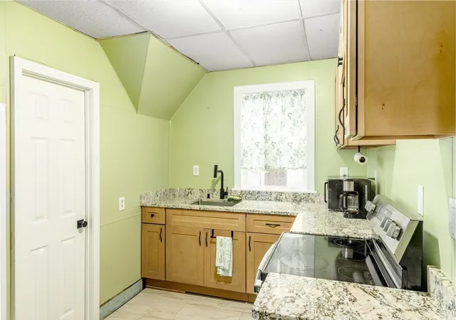 Photo 3 of Multi family home for sale at 124 Belmont St, Worcester, MA 01605 | MLS# 73554469 | Listing updated on 2026-08-01