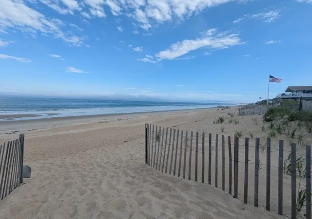 34th image of 498 No End Blvd #3, Salisbury, MA 01952 | MLS# 73556998
