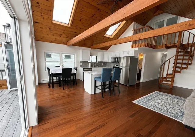 4th image of 498 No End Blvd, Salisbury, MA 01952