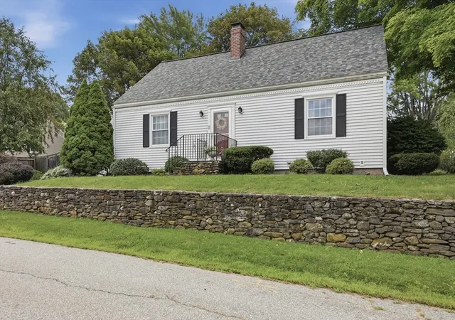 Photo 3 of Sale Pending at 3 Arnold Road, Leominster, MA 01453 | MLS# 73569059 | Listing updated on 2026-09-15
