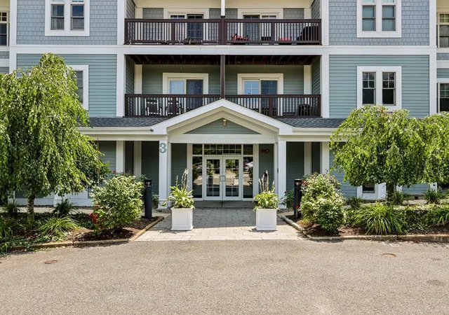 1st image of 501 Commerce Dr #3211, Braintree, MA 02184 | MLS# 73556571