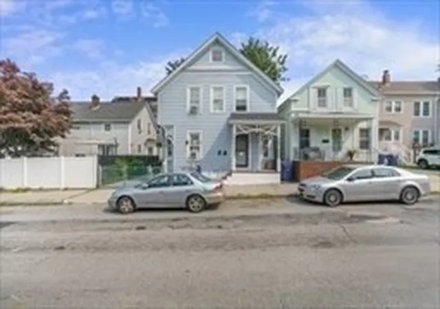 7th image of 135 Arnold St, New Bedford, MA 02740 | MLS# 73495908