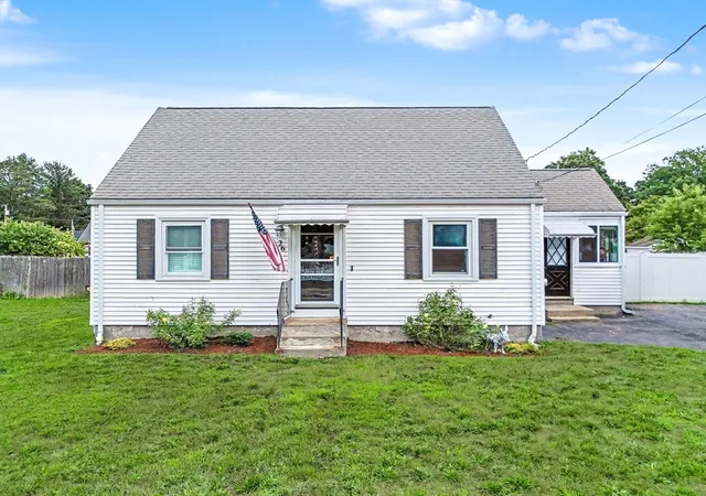 2nd image of 26 Westside Ave, North Attleboro, MA 02760 | MLS# 73566353
