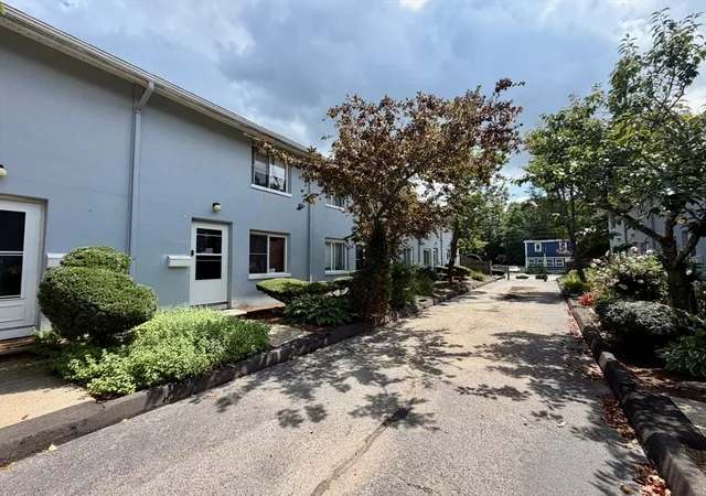 11th image of 994 Washington St #2, East Weymouth, MA 02189 | MLS# 73560810