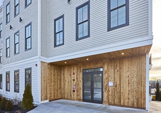 Photo 3 of Condo for sale at 105 Sea St #103, Quincy, MA 02169 | MLS# 73556959 | Listing updated on 2026-10-05