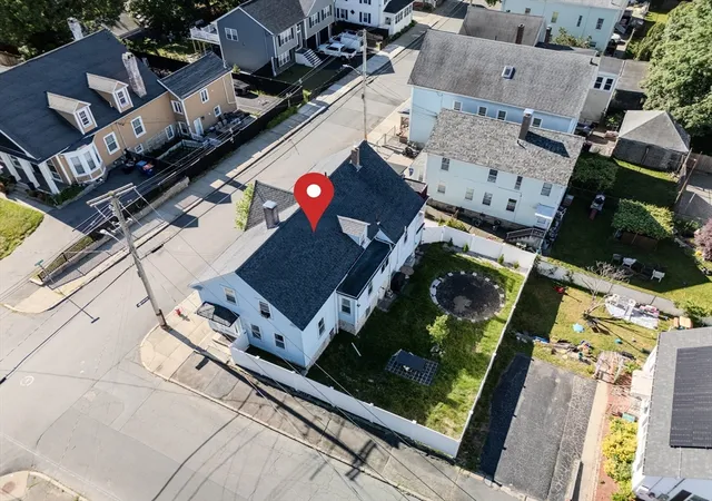 1st image of 124 Washington St, New Bedford, MA 02740 | MLS# 73532221