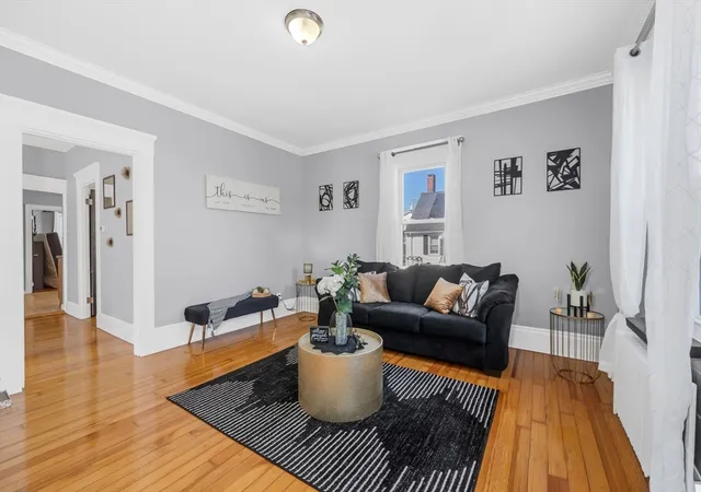 4th image of 124 Washington St, New Bedford, MA 02740 | MLS# 73532221