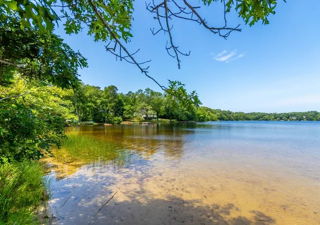 2nd image of 319 S Orleans Rd, Orleans, MA 02653