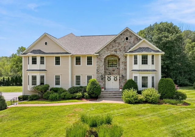 2nd image of 7 Jordyn Lane, Andover, MA 01810 | MLS# 73556190