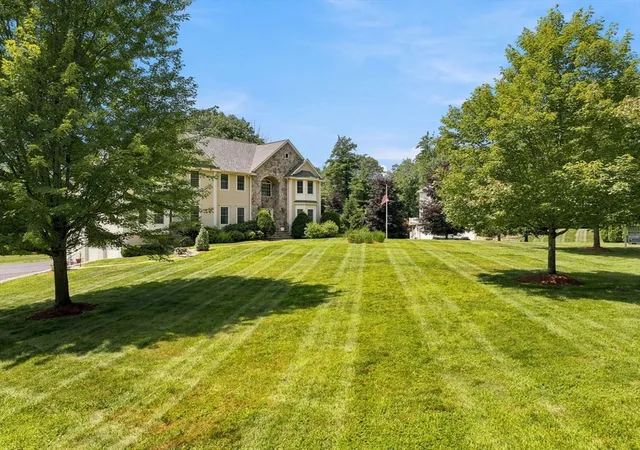 3rd image of 7 Jordyn Lane, Andover, MA 01810 | MLS# 73556190
