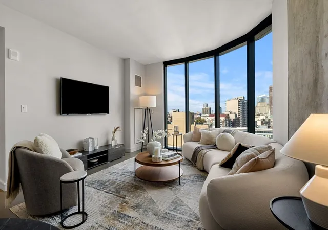 3rd image of 55 Lagrange St #1705, Boston, MA 02116 | MLS# 73549654